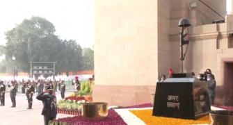 Amar Jawan Jyoti merged with flame at war memorial