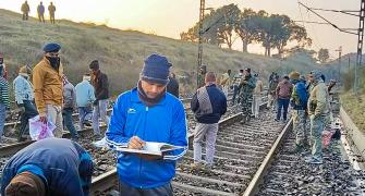 Maoists blast railway track, mobile tower in Jharkhand