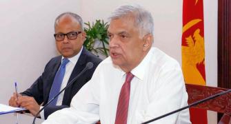 Sri Lankan PM agrees to quit amid political turmoil