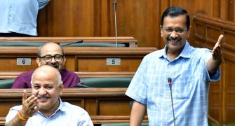 LG recommends CBI probe into Kejriwal's excise policy