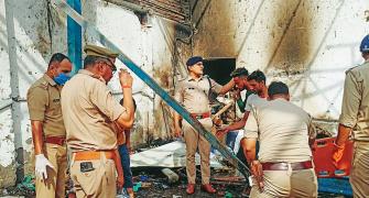 9 killed,19 injured in explosion at factory in UP