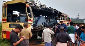 5 students on picnic among 9 killed in Kerala crash