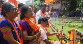Team Uddhav carries flaming torch to Shivaji Park