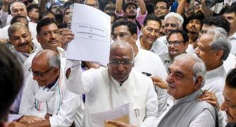 Kharge and Tharoor: Firm loyalist vs agent of change