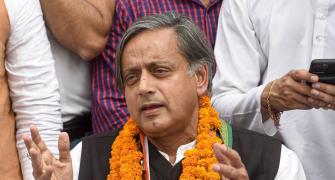 'Not surprised': Tharoor on Gandhis backing Kharge