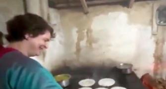 SEE: Priyanka tries her hands at making crisp dosas