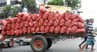 'Onion price rise scares this govt'