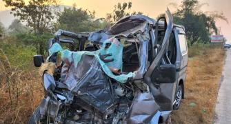 9 killed in truck-van collision on Mumbai-Goa highway