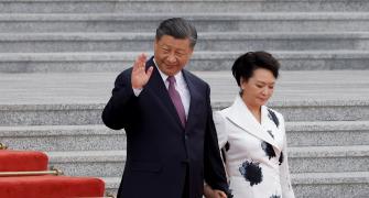 Forge a 'great wall of steel', Xi tells troops