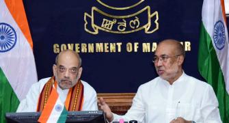 Manipur CM wants all looted arms returned
