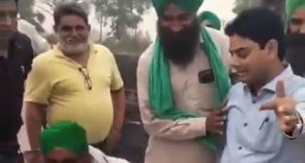 Punjab farmers force govt officer to burn stubble