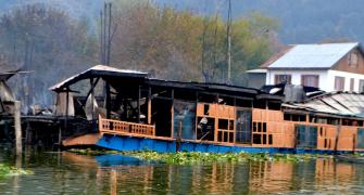 Kashmir Houseboats Lost In Fire