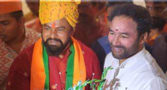 Modi rewarded 'fringe element': Owaisi on Raja Singh