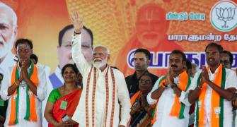 'Cowardly worst': Cong jabs Modi on LAC row remark