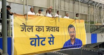 SC to hear on Monday Kejriwal's plea against HC order