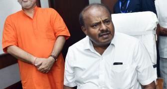 After questioning Guj subsidy to US firm, HDK says...