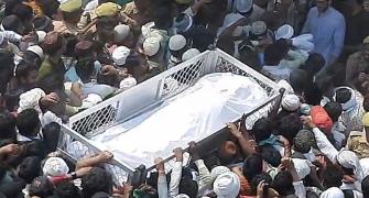 Thousands join Mukhtar Ansari's funeral in Ghazipur
