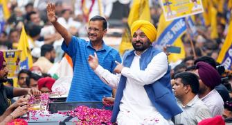 Kejri's poll guarantees include 2 cr jobs for youths