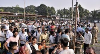 Surat railway tackle an unusual crowd, here is how 