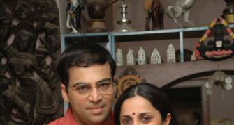 Being wife, manager and secretary of Vishy