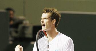 Laboured wins for Ferrer, Murray at Valencia Open
