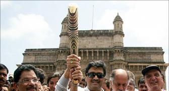 Mumbai welcomes Queen's Baton Relay