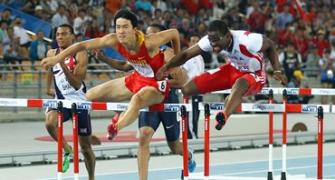 PHOTOS: Robles stripped of 110m hurdles gold
