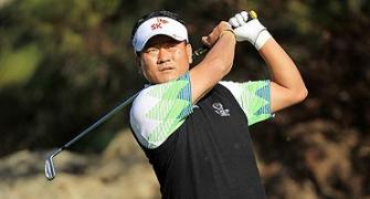 Choi stands tall in strong Sherwood winds