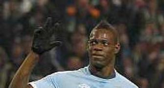 Man City suffer Balotelli injury blow