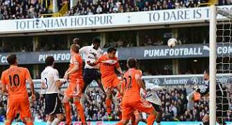Adebayor double lifts Spurs, Newcastle win again