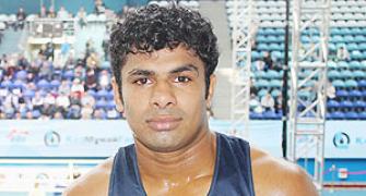 Manpreet, Satish advance at Asian Boxing Championships