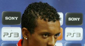 Manchester United may dump Portuguese winger Nani