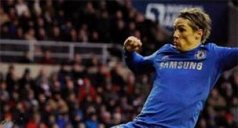 Torres fires Chelsea to win at Sunderland