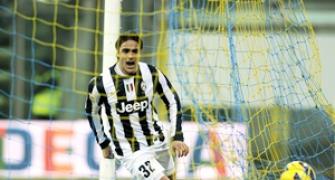 Matri hits late double to salvage win for Juventus