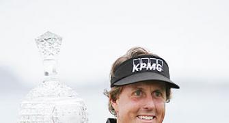 Mickelson outplays Woods to win Pebble Beach title
