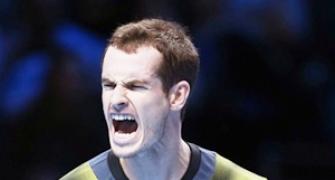 Djokovic, Murray storm into World Tour semi-finals