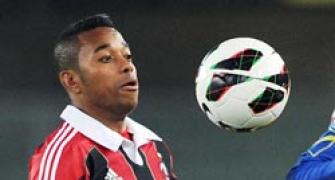 Robinho pledges future to AC Milan