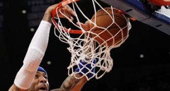 NBA: Smothering defense carries Knicks past Celtics