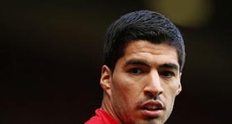 Livepool manager Rodgers wants Suarez to apologise to club