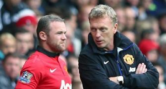 Mourinho says Moyes to blame for Rooney woes