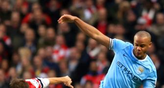 EPL PHOTOS: Manchester City slickers hit leaders Arsenal for six