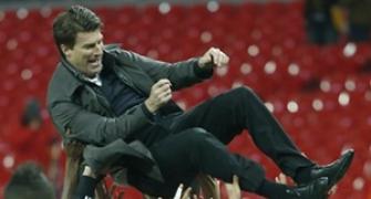 Laudrup signals intention to stay with Swansea