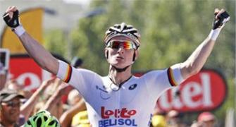 Greipel sprints to Tour stage win, Impey takes yellow