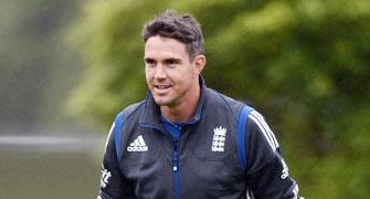Pietersen retained as England recall trio to Ashes squad