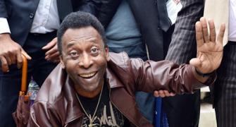 Brazilians mock Pele appeal to end protests