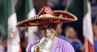 Nadal mauls Ferrer to clinch Mexican Open