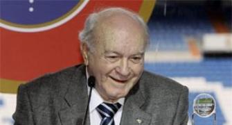 I may have played with new Pope, says Di Stefano
