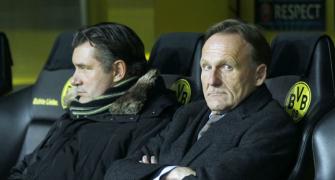 No lunch or hugs with Bayern, says Dortmund boss