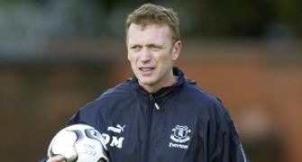 Everton warn media: Don't ask Moyes about United job