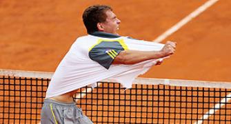 Italian Open: Janowicz stuns Tsonga, Murray injured